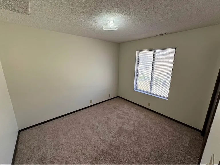1930 G St #5 — Photo 7