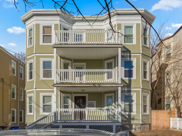 4 Bailey St #1, Dorchester Center, MA 02124
