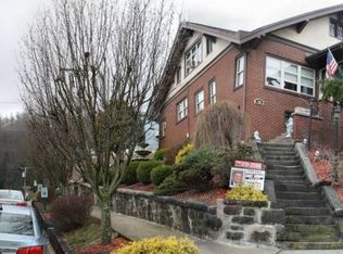 723 Elm St, Martins Ferry, OH 43935