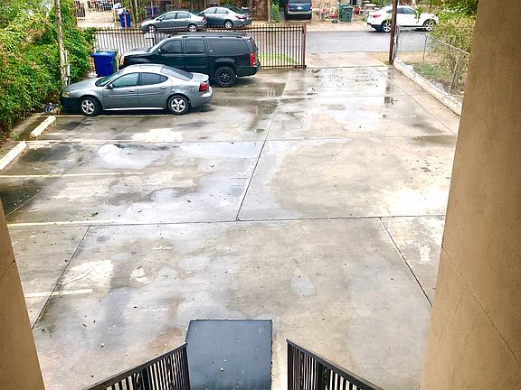 3rd image of 310 E San Pedro St