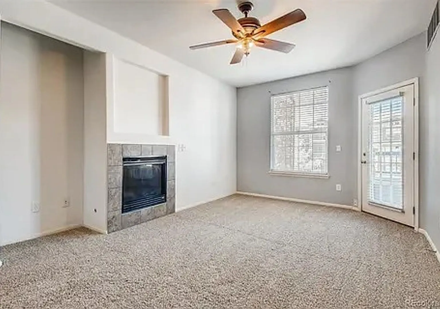 Beautiful 2 Bed/2 Bath Condo with Private Balconies, Pool Access & Golf Course Community — Photo 1