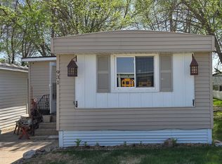 931 Western Park Vlg, Jamestown, ND 58401