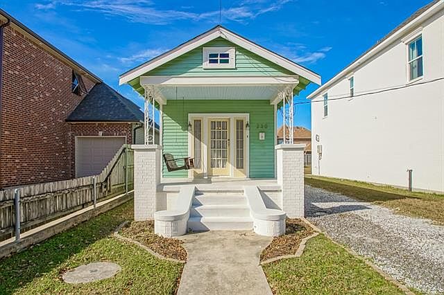 1st image of 230 Nursery Ave