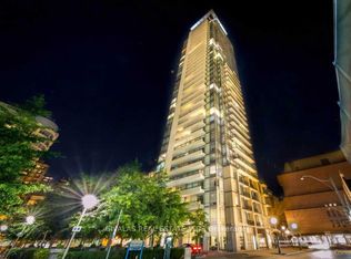18 Yorkville Ave #607, Toronto, ON M4W3Y8
