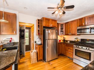 194 Calumet St, Roxbury, MA 02120