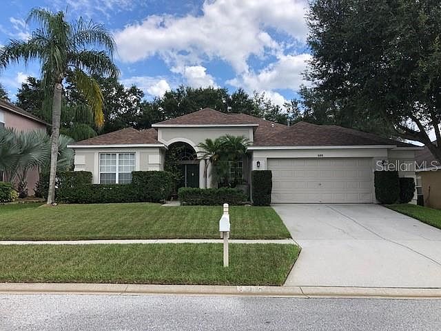 1st image of 609 Grand Canyon Dr