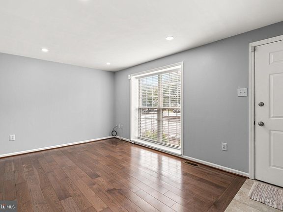3rd image of 1757 Jacobs Meadow Dr
