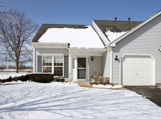 2505 Applewood Ln, Woodstock, IL 60098