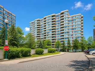91 Townsgate Dr #106, Vaughan, ON L4J8E8
