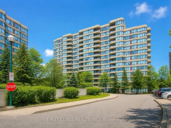 91 Townsgate Dr #106, Vaughan, ON L4J 8E8