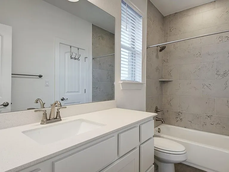 213 Poole Ln — Photo 35