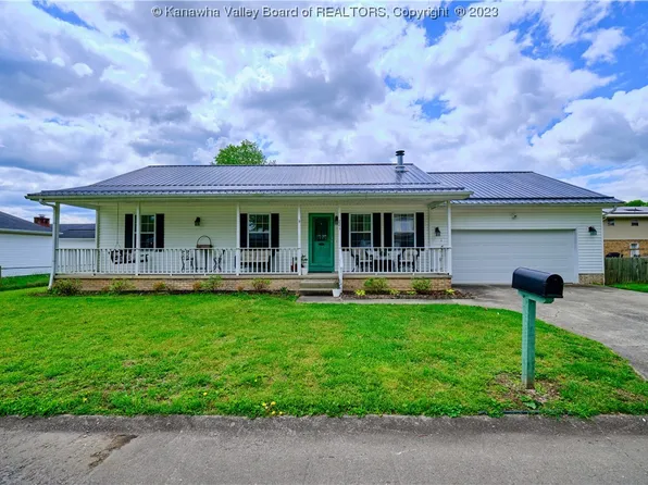 221 Stewart Acres, Winfield, WV 25213