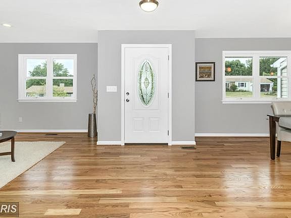 3rd image of 2909 Loch Haven Ct