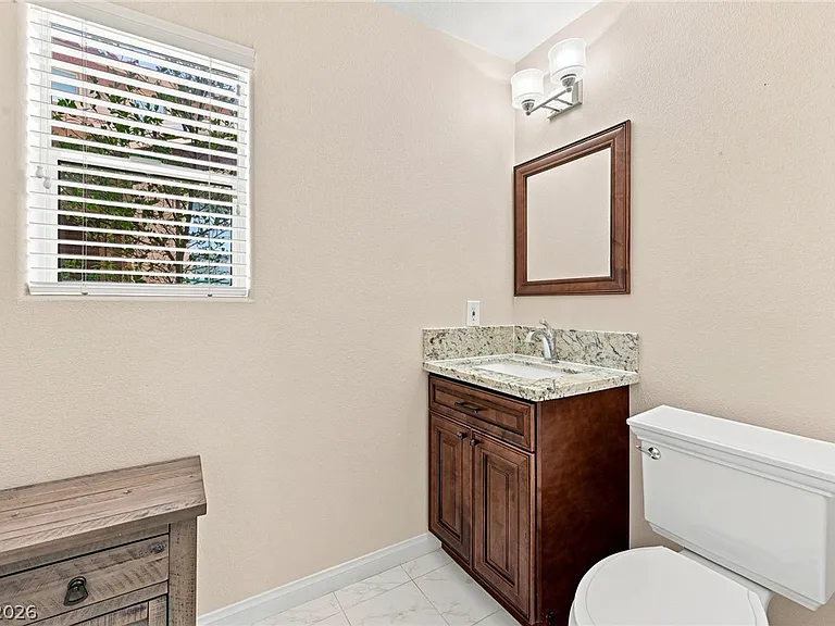 508 Ivy Spring St — Photo 5
