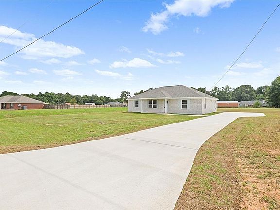 4th image of 9859 Brighton Dr