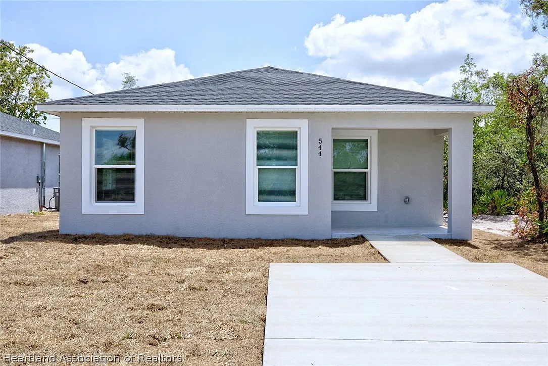 3 bed, 2.0 bath, 1025 sqft, $1,650 — Photo 3