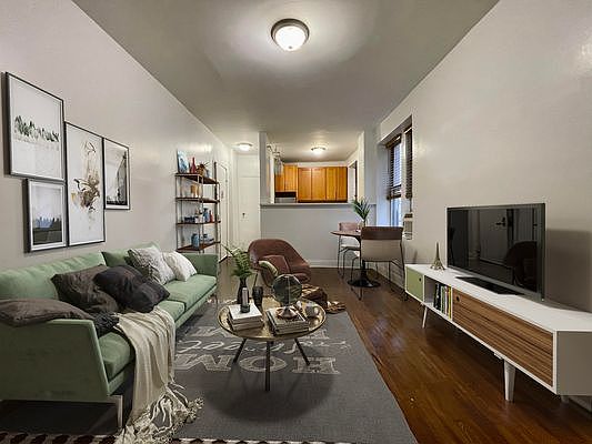 1st image of 4321 Broadway #1D