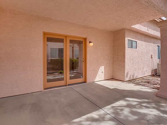 5th image of 672 Cervantes Dr