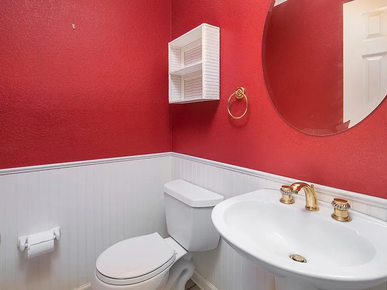 9201 W Louisiana Ave — Photo 10