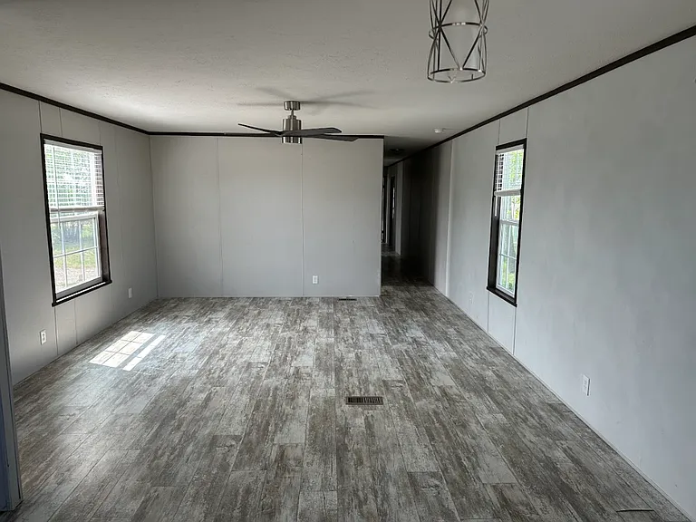2951 W Ponderosa St — Photo 2