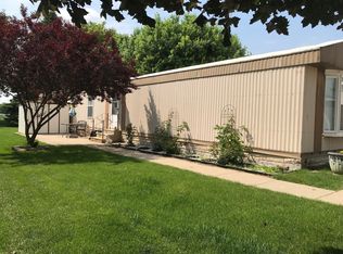 380 Elder Ln, Belvidere, IL 61008
