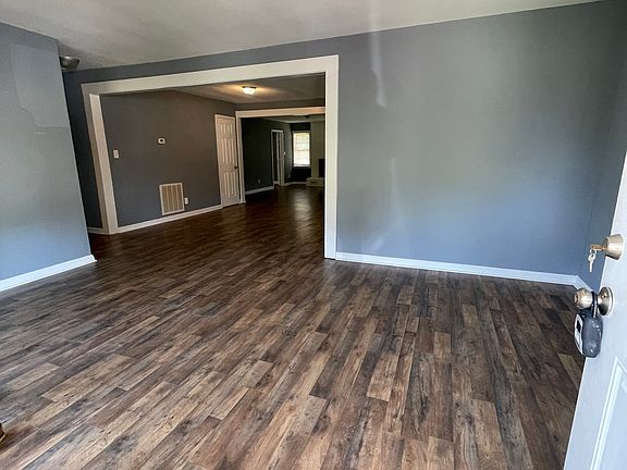 2nd image of 528 Homewood Ave