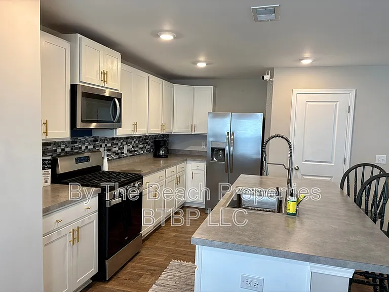 194 Spencer Cir — Photo 4