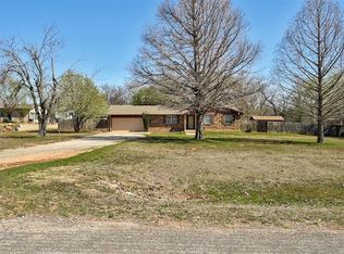 5346 Mockingbird Ln, Blanchard, OK 73010