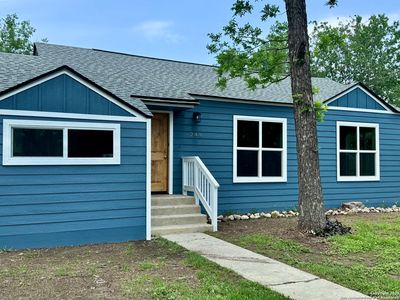 248 Martin, Uvalde, TX, 78801