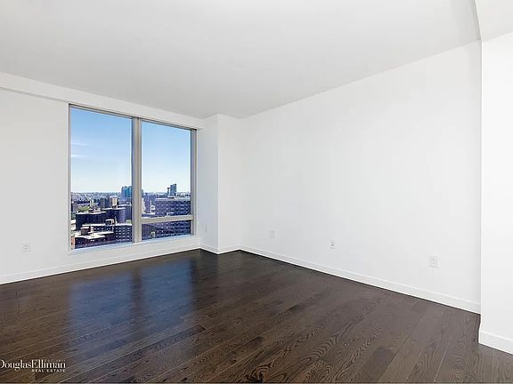 4th image of 252 South St #27K