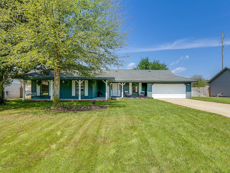 1st image of 3888 Sailwind Dr