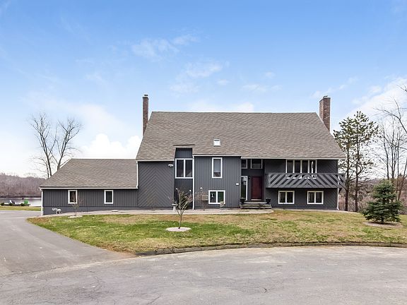 2nd image of 103 Cindy Ln