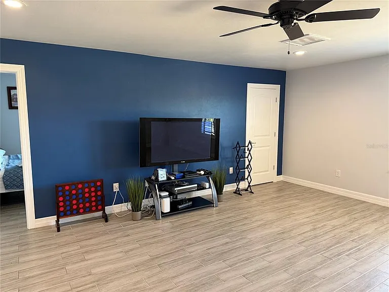 2599 Marton Oak Blvd — Photo 36