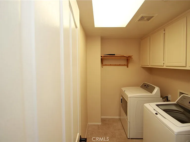 143 Topaz — Photo 12