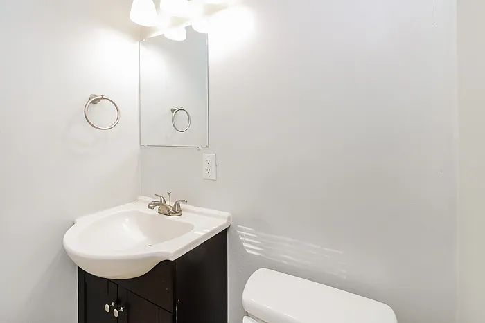 142 Dickert Dr — Photo 8