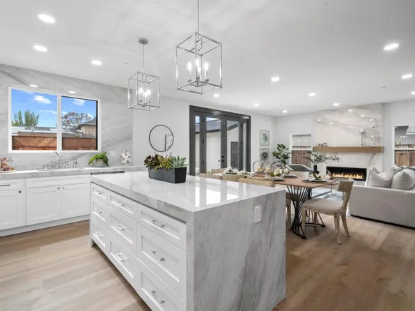 1030 Iris St, Redwood City, CA 94061