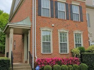 1289 Vintage Pl, Reston, VA 20194