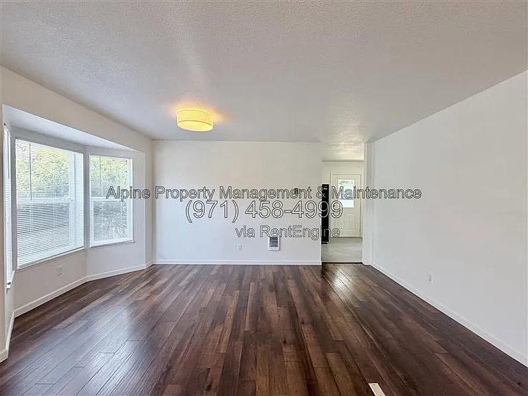 5238 NE 14th Pl — Photo 6