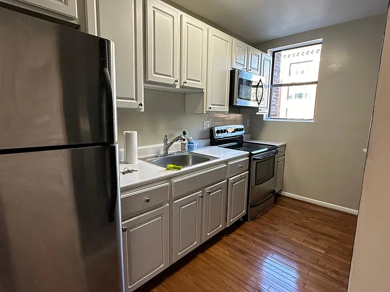 1420 Chapin St NW #302 — Photo 3