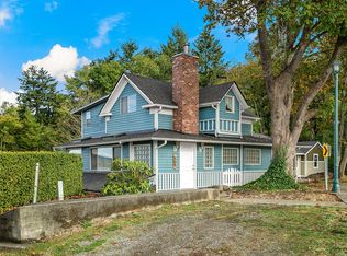 303 Puyallup St, Steilacoom, WA 98388