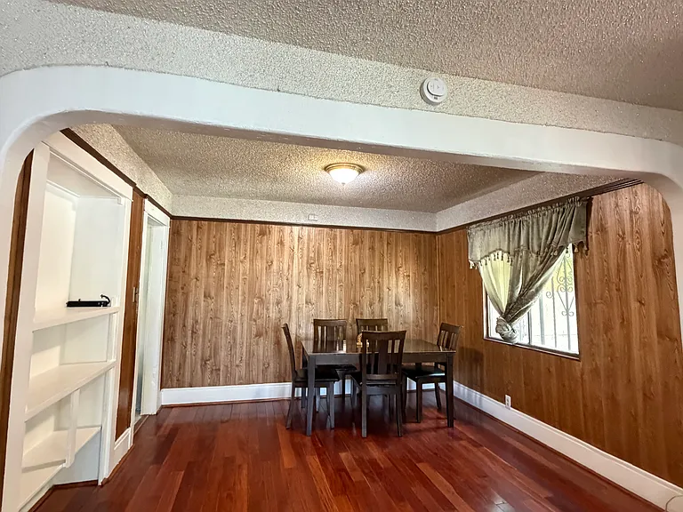 114 S Fresno St — Photo 18