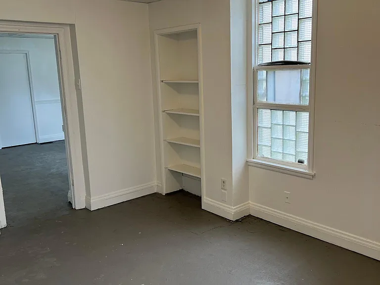 366 W Prairie Ave #1B — Photo 9
