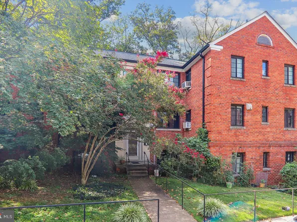 8722 Manchester Rd APT 1, Silver Spring, MD 20901