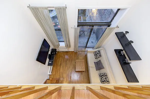 Rented by REAL New York | media 16