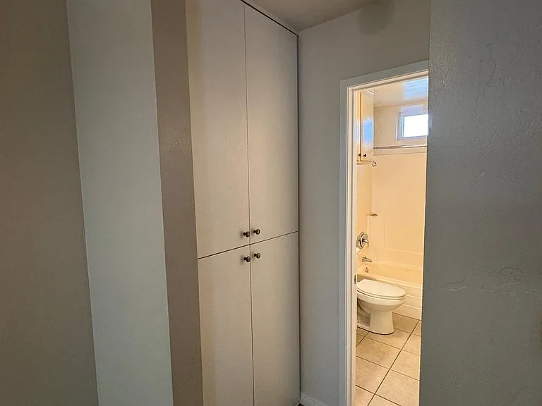 3985 Riviera Dr #B — Photo 8
