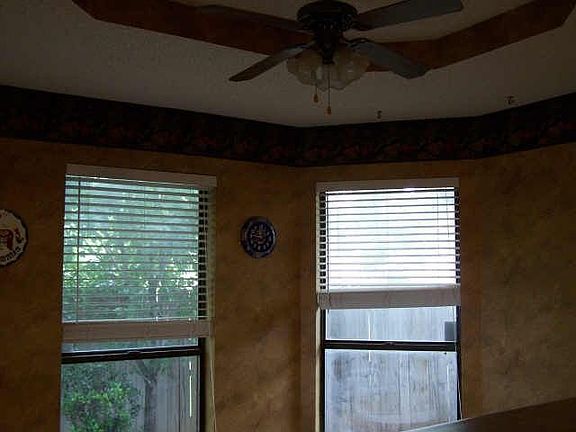 3rd image of 310 Sierra Way