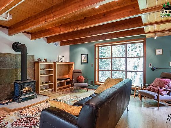 5th image of 2885 Beverly Ln