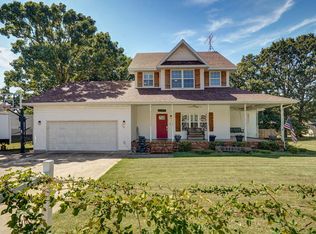 836 Tracy Ln, Mount Vernon, MO 65712