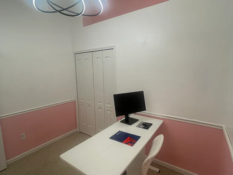 1042 Vista Cay Ct — Photo 22