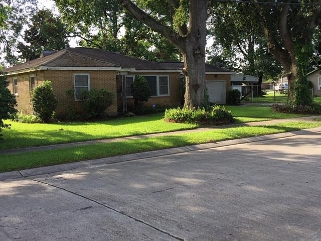 1st image of 1012 Fairway Dr